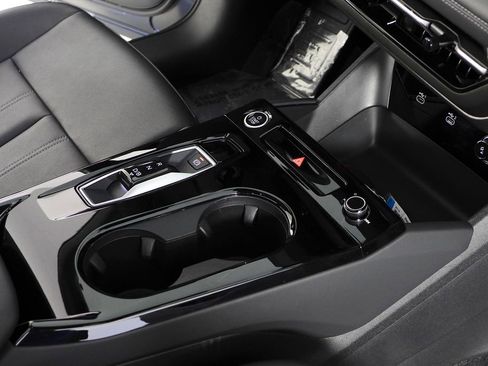 Used 2025 Audi Q6 e-tron Premium w/ 20" Wheel Package image 15