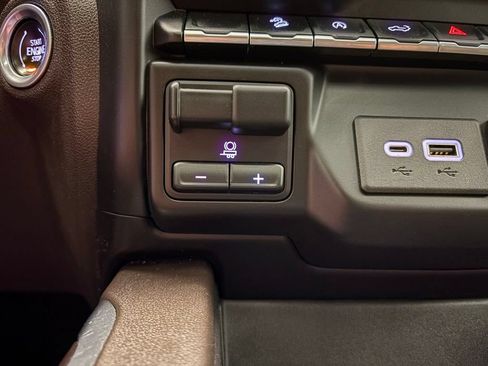 Used 2020 GMC Sierra 1500 SLT AWD/4WD image 19
