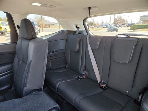 Used 2024 Subaru Ascent Premium image 11