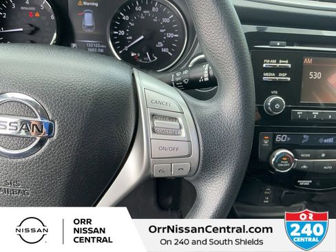 Used 2016 Nissan Rogue SV image 20