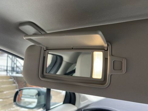 Used 2020 Jaguar I-PACE SE image 32