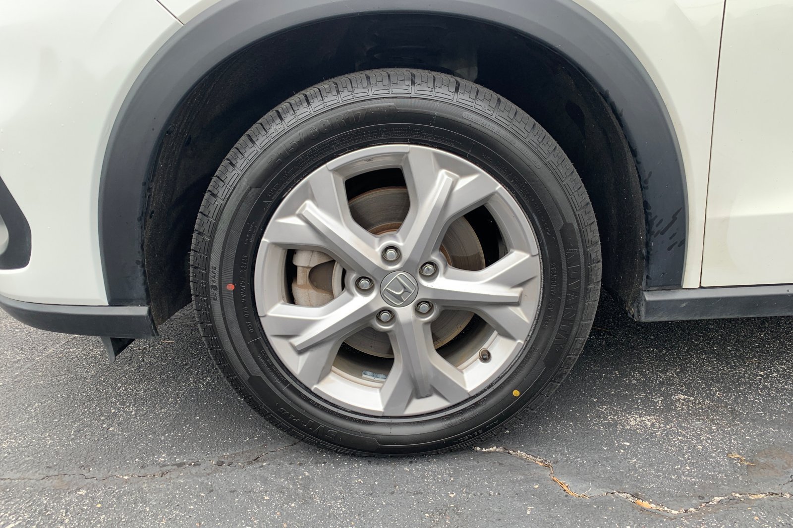 Certified 2024 Honda HR-V LX image 9
