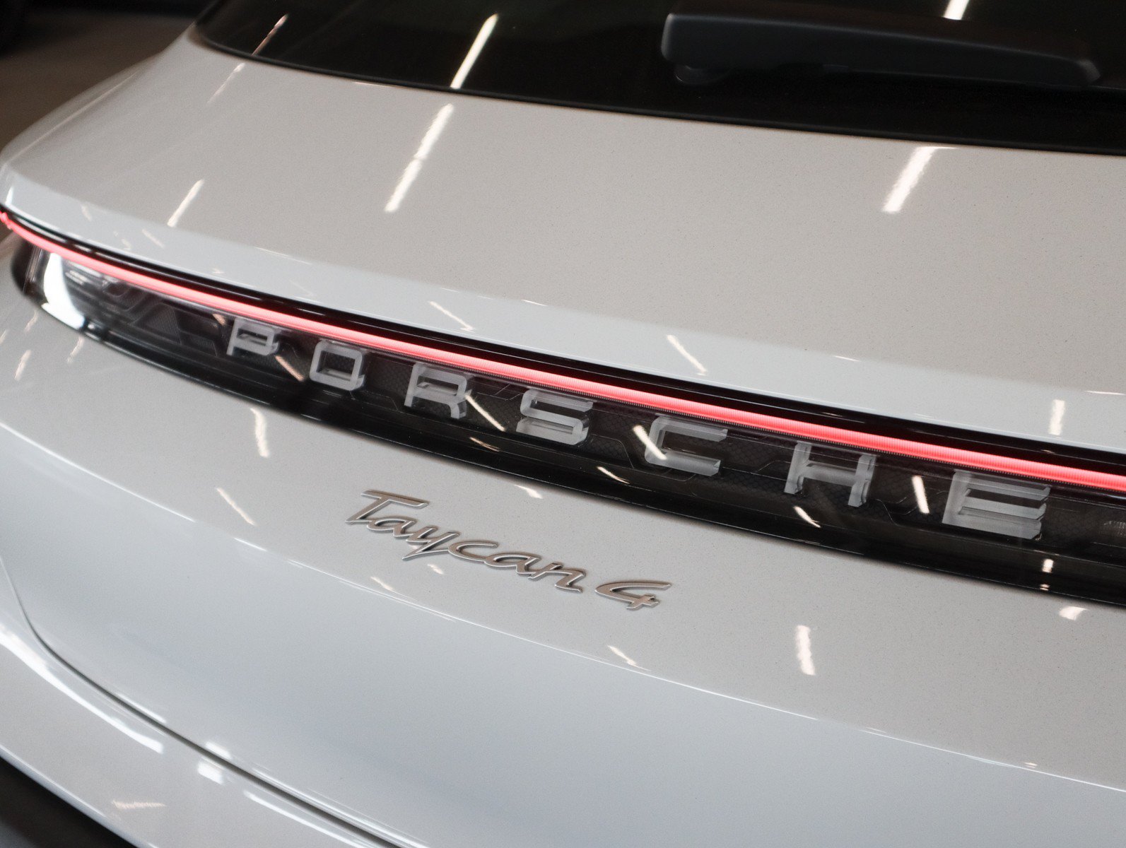 Used 2024 Porsche Taycan 4 Cross Turismo AWD/4WD image 30