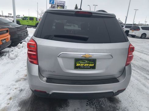 Used 2017 Chevrolet Equinox LT w/ Convenience Package image 6