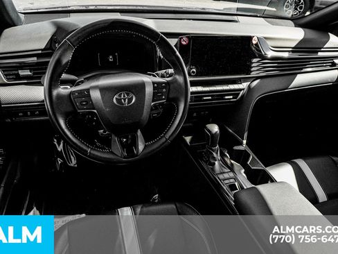 Used 2025 Toyota Camry SE image 26