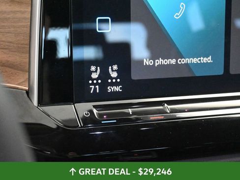 Used 2024 Volkswagen Atlas SE image 28