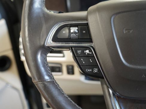 Used 2018 Lincoln Navigator Reserve w/ Technology Package image 13