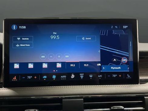 Used 2025 Lincoln Corsair Grand Touring image 32