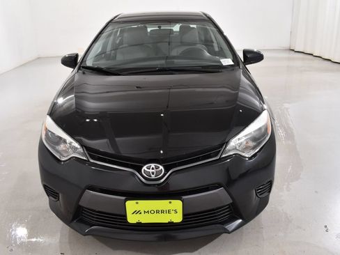 Used 2016 Toyota Corolla LE FWD image 3