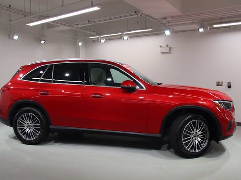Certified 2026 Mercedes-Benz GLC 300 4MATIC image 13