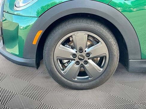 Used 2023 MINI Cooper 2-Door Hardtop image 24