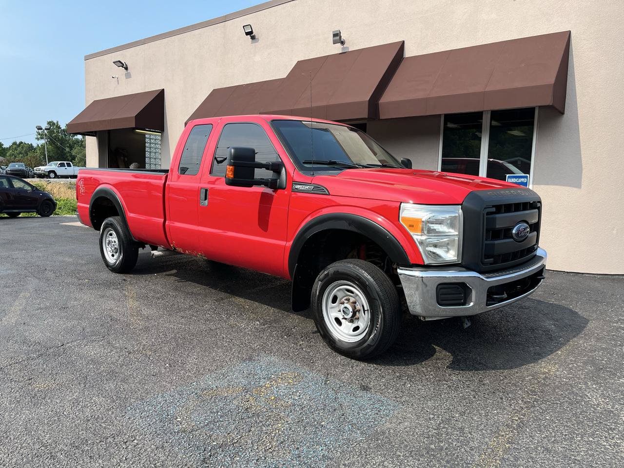 Used 2015 Ford F250 XL w/ Power Equipment Group AWD/4WD image 2