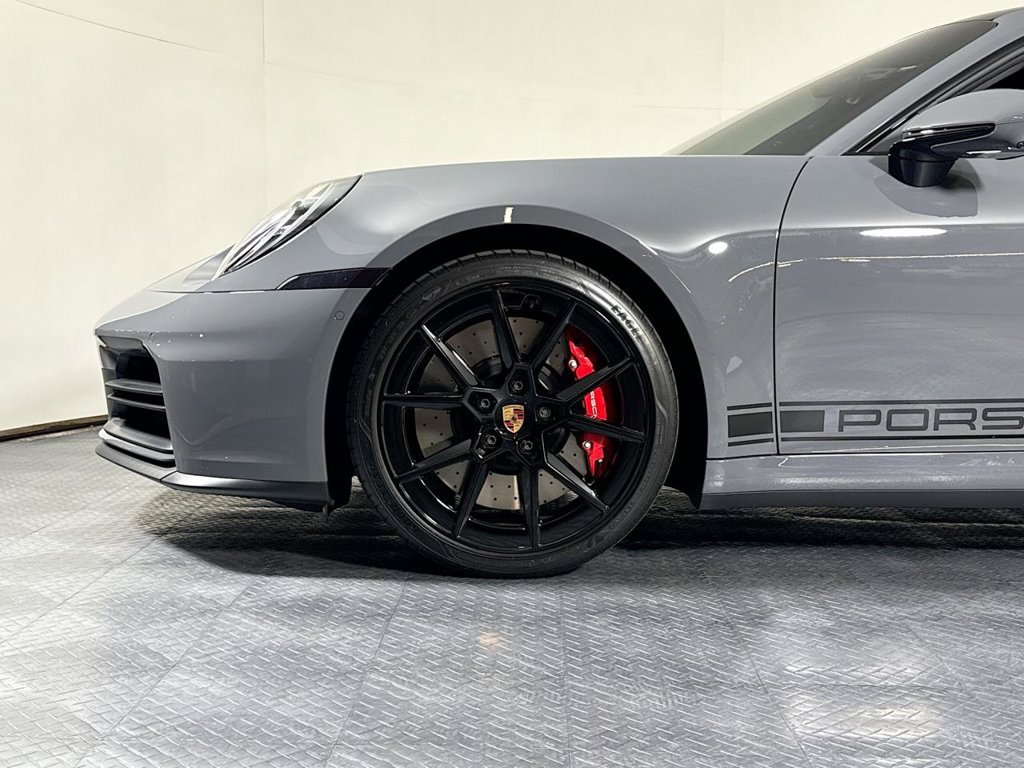 Certified 2025 Porsche 911 Carrera S RWD image 32
