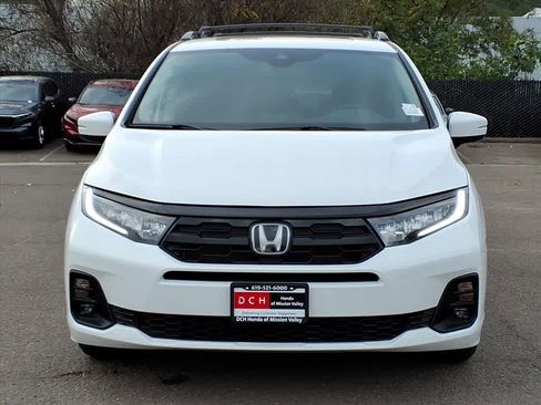 New 2026 Honda Odyssey Touring image 2