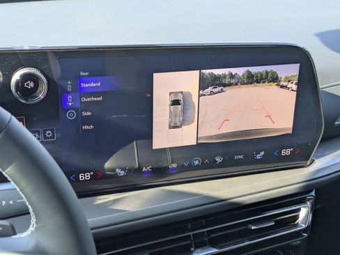 New 2026 Chevrolet Traverse LT w/ Sun and Wheel Package image 19