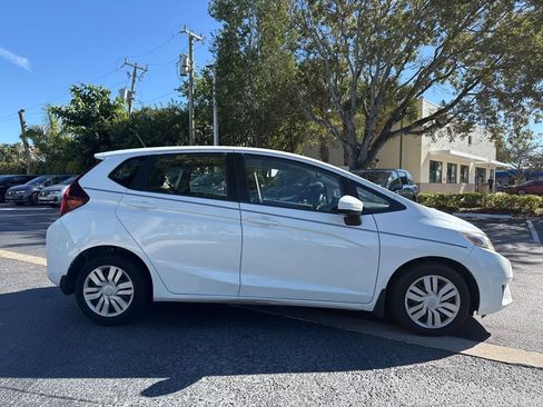 Certified 2017 Honda Fit LX image 4