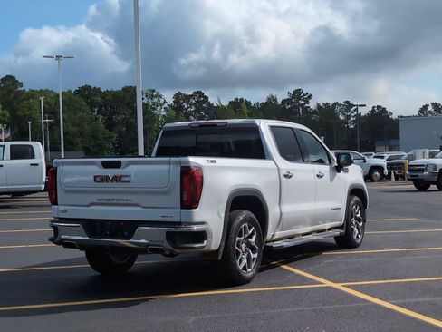 Used 2022 GMC Sierra 1500 SLT w/ SLT Premium Plus Package AWD/4WD image 5