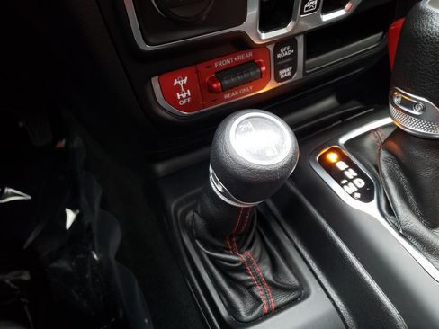 Used 2021 Jeep Wrangler Unlimited Rubicon image 17