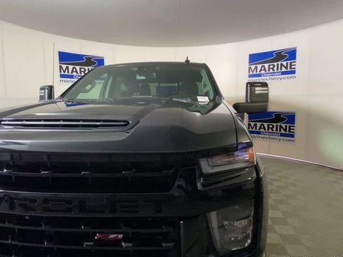 Used 2022 Chevrolet Silverado 2500 LTZ w/ LTZ Plus Package AWD/4WD image 5