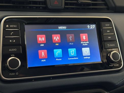 Used 2025 Nissan Versa SV FWD image 20