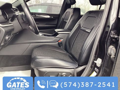 Used 2022 Jeep Grand Cherokee L Laredo AWD/4WD image 14