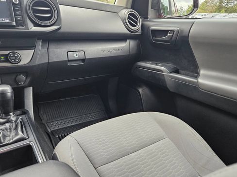 Used 2019 Toyota Tacoma SR w/ SR Convenience Package AWD/4WD image 11