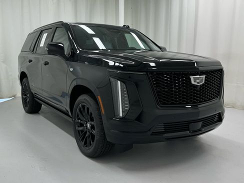 Used 2026 Cadillac Escalade Platinum Sport w/ LPO, ONYX Package AWD/4WD image 2