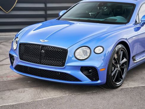 Used 2023 Bentley Continental GT Azure image 6