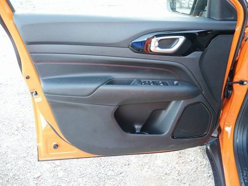 New 2026 Jeep Compass Trailhawk image 9