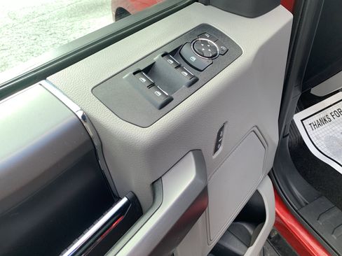 Used 2020 Ford F150 XLT w/ Equipment Group 302A Luxury image 10