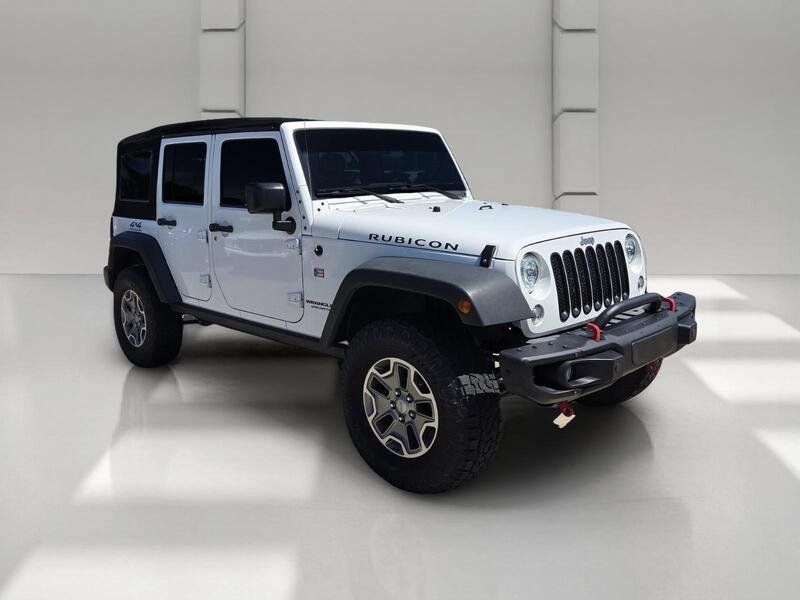Used 2015 Jeep Wrangler Unlimited Rubicon w/ Connectivity Group AWD/4WD image 7