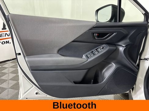 Used 2025 Subaru Crosstrek 2.5i Premium AWD/4WD image 11