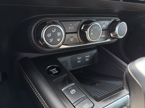 Certified 2025 Nissan Kicks SV AWD/4WD image 20