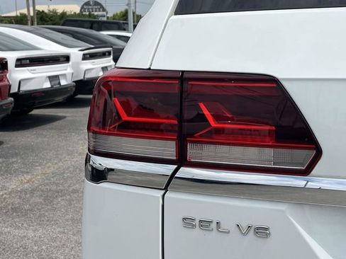 Used 2021 Volkswagen Atlas SEL AWD/4WD image 10