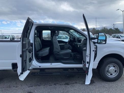 New 2026 Ford F250 XL RWD image 11