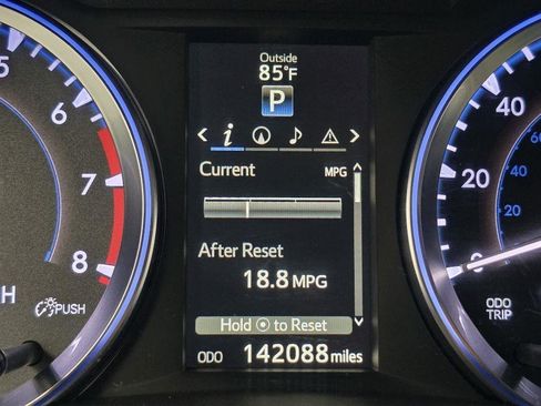 Used 2015 Toyota Highlander XLE FWD image 23