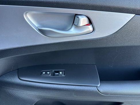 Used 2024 Kia Forte LX FWD image 17