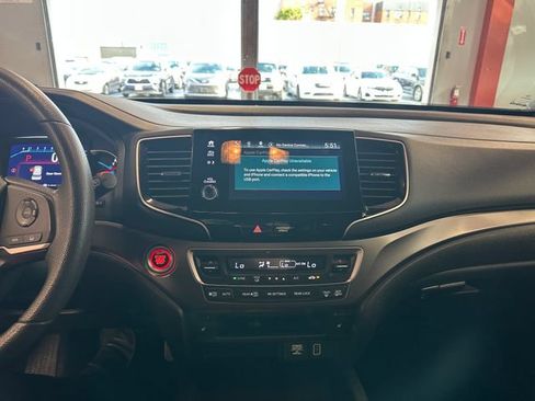 Used 2022 Honda Pilot Sport image 23