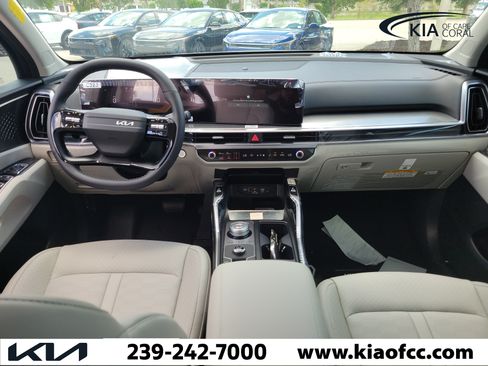 New 2026 Kia Sorento EX FWD image 16