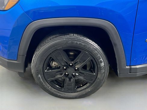 Used 2022 Jeep Compass Latitude image 13