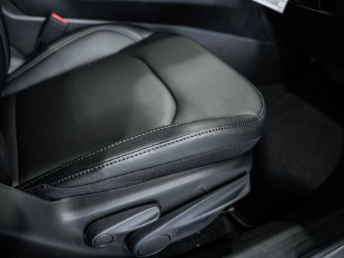 New 2026 Jeep Compass Limited w/ Sun, Sound & Navigation Group image 34