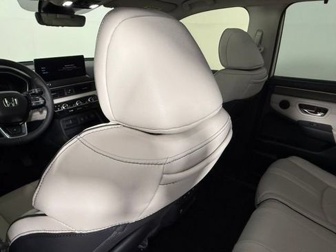 Used 2026 Honda Pilot Elite image 38