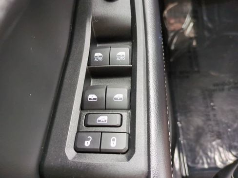 Used 2025 Jeep Grand Cherokee Altitude image 22