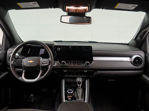 Used 2023 Chevrolet Colorado LT w/ LT Convenience Package II image 11