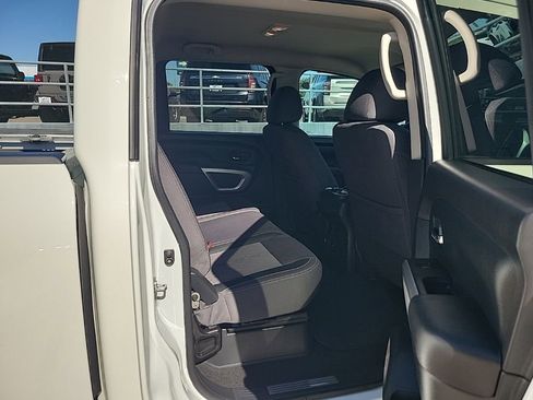 Used 2024 Nissan Titan SV w/ SV Convenience Package RWD image 14