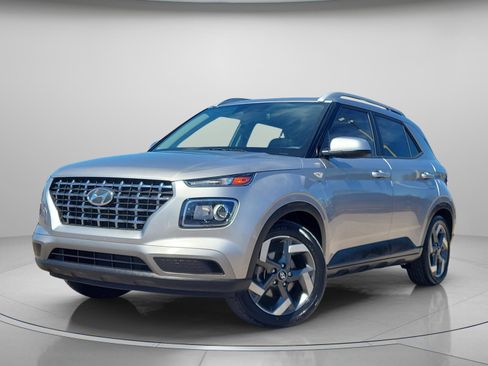 Certified 2023 Hyundai Venue SEL image 2