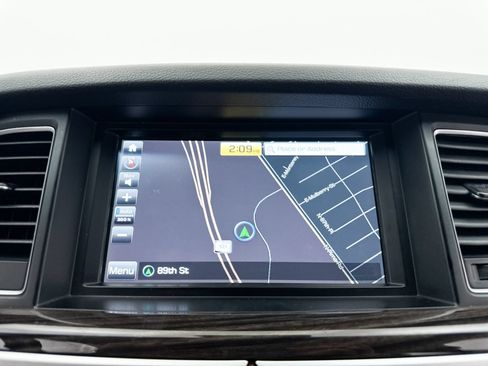 Used 2016 Hyundai Genesis 3.8 RWD image 6