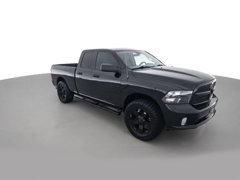 Used 2018 RAM 1500 Express w/ Black Ram 1500 Express Group image 3