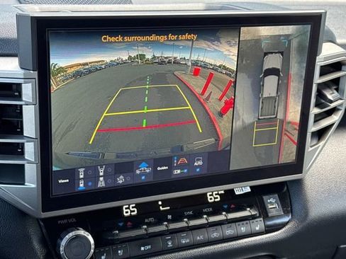 Used 2024 Toyota Tundra Limited image 21