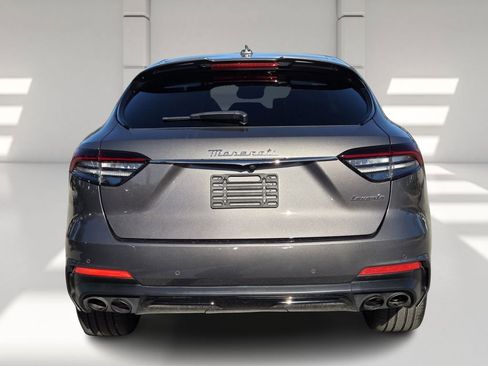 Used 2022 Maserati Levante Modena image 4